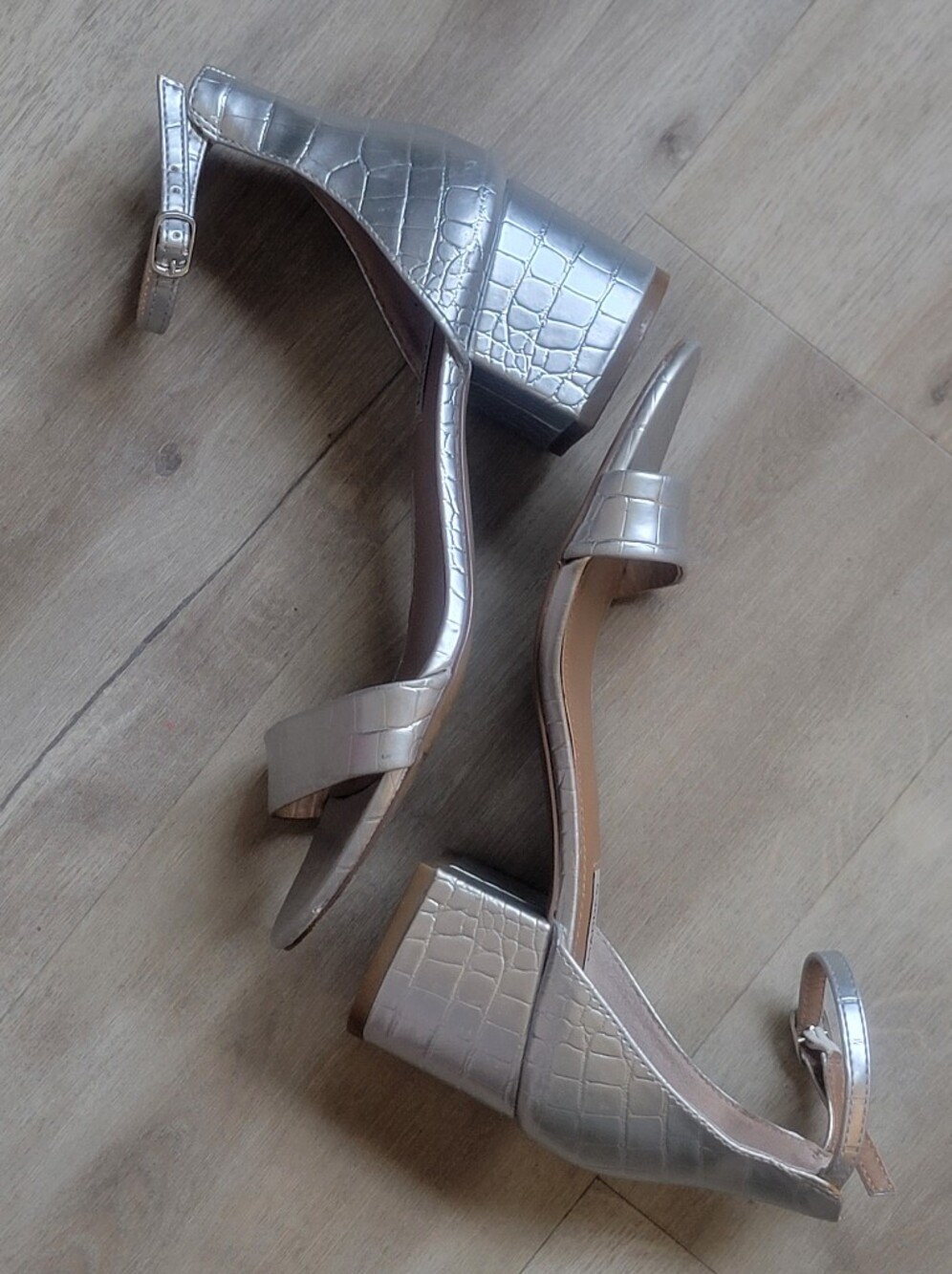 Steve Madden Irenee Silver Croc Block Heel Sandals 7.5